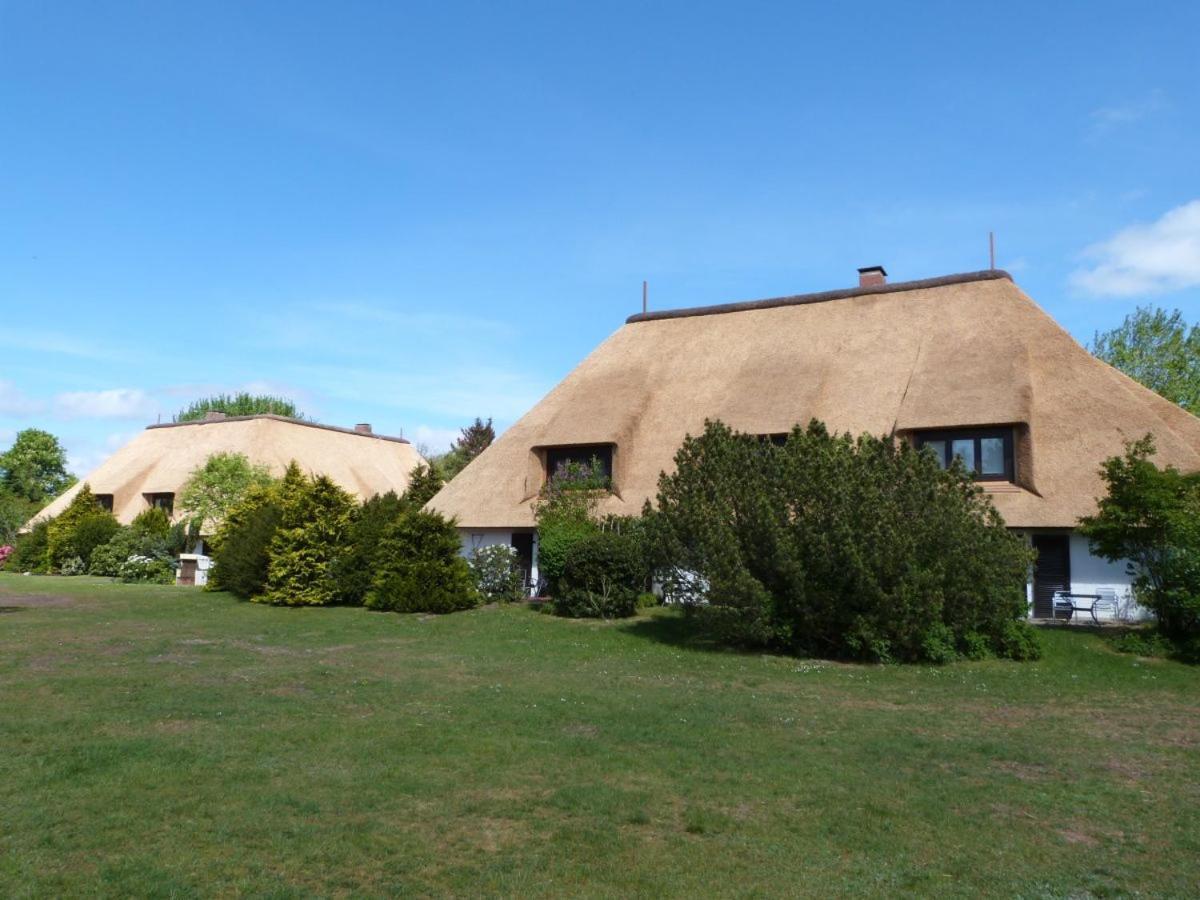 Ferienwohnung "Strandschnecke" Im Haus Hallig Oland ザンクト・ペーター・オルディング エクステリア 写真